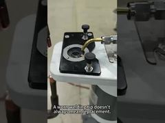 Dresseur de pointe d'électrode et changeur de capuchon pour le soudage par points