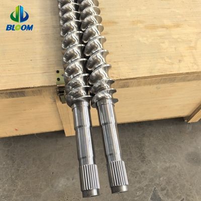 Qualité  High Temperature Resistant Customizable Extruder Shaft with Nickel Chrome Tungsten Composite Liner for PEEK PVDF Production usine