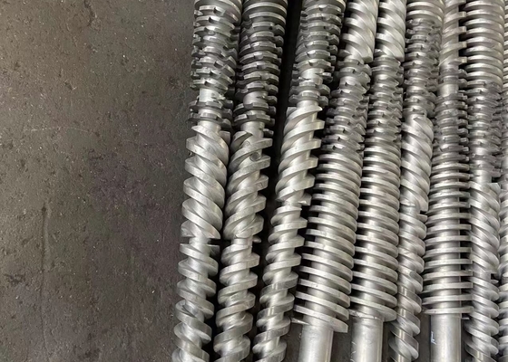 Éléments de vis avec de l'acier 38CrMoAla HV800 - 900 profondeurs 0,4 - 0.7mm de nitrure