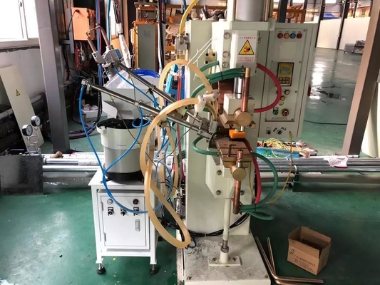 Conducteur complètement automatique d'écrou de rendement élevé pour la machine de soudure de projection