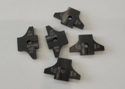 La précision usine des lames de coupeur pour tous les types d'électrodes et la machine fait