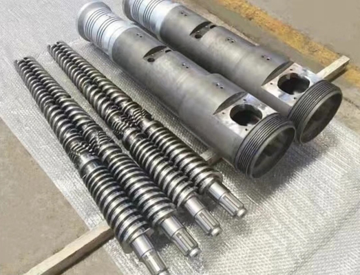 vis jumelles coniques 38CrMoAl et baril 65/132 pour le profil WPC Spc de tuyau de PVC