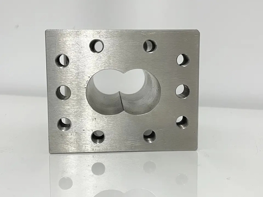 Éléments de vis de l'extrudeur résistant à l'usure Baril pour le diaphragme de la batterie