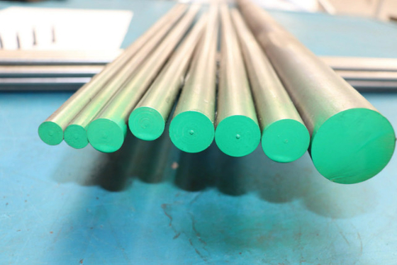 Traitement thermique de surface brillante Matériau de base KCF pour broches et manches KCF