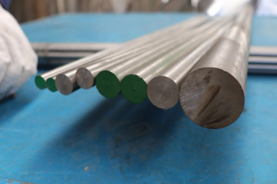 Traitement thermique de surface brillante Matériau de base KCF pour broches et manches KCF