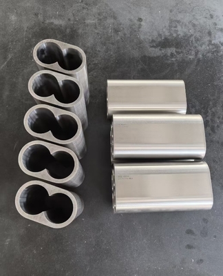 Résistant à l'usure Bimetallic vis de tonneau de doublure Pour la machine de moulage par injection plastique extrudeur