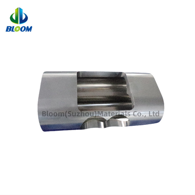 Parties d'extrudeuse en plastique à double vis Cobalt Nickel Alloy Barrel Liner pour la production de lisier de batterie au lithium