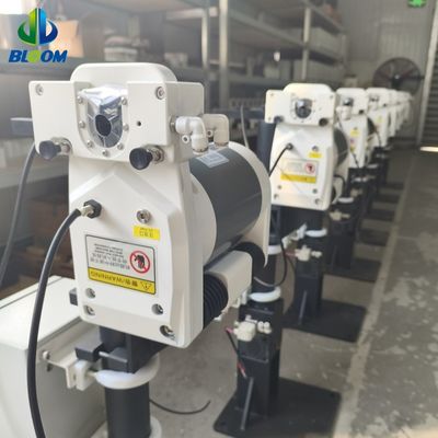 Dispositif automatique de pointe d'électrode, échangeur de casquette d'électrode et dispositif pour pistolet robot de soudage par point