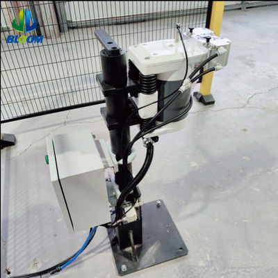 Dispositif automatique de pointe d'électrode, échangeur de casquette d'électrode et dispositif pour pistolet robot de soudage par point