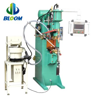 Machine de soudage automatique à résistance de transport de boulons à écrous avec alimentation en trois phases et capacité nominale de 100 KVA