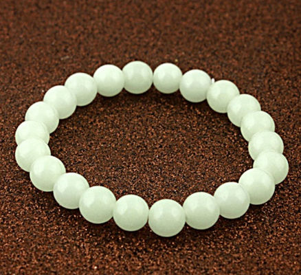 Bracelet en pierre luminescent de dames avec les perles naturelles de perle de nuit