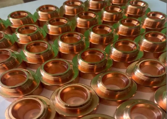 L'écrou de bride couvre 17mmx25mm pour le soudage par points d'écrou