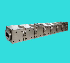 Éléments jumeaux parallèles Pip Sheet Extruder bimétallique de baril de vis de Berstoff